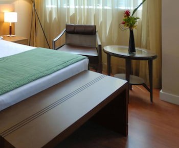 Golden Tulip Porto Vitoria