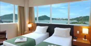 Golden Tulip Porto Vitoria