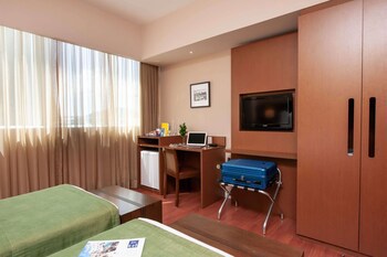 Golden Tulip Porto Vitoria