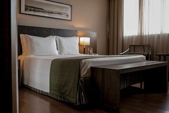 Golden Tulip Porto Vitoria