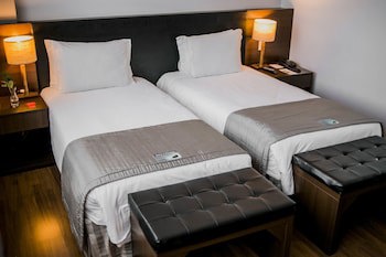Golden Tulip Porto Vitoria