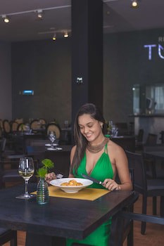 Golden Tulip Porto Vitoria