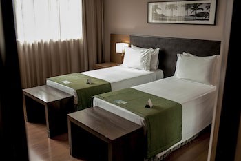 Golden Tulip Porto Vitoria