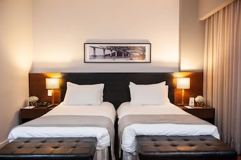 Golden Tulip Porto Vitoria