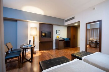 Golden Tulip Porto Vitoria