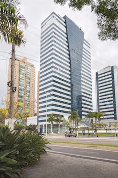 Golden Tulip Porto Vitoria