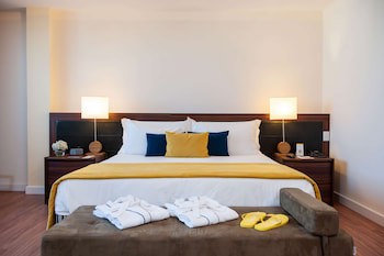 Golden Tulip Porto Vitoria