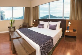 Golden Tulip Porto Vitoria