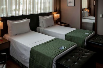 Golden Tulip Porto Vitoria