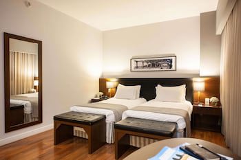Golden Tulip Porto Vitoria