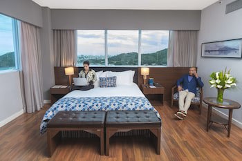 Golden Tulip Porto Vitoria