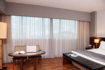 Golden Tulip Porto Vitoria