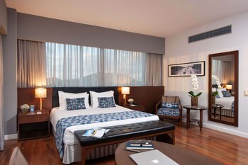 Golden Tulip Porto Vitoria