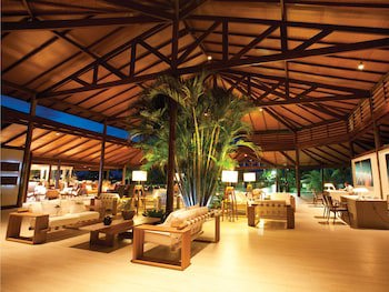 Dom Pedro Laguna Beach Resort & Golf