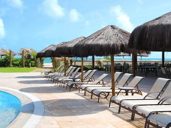 Dom Pedro Laguna Beach Resort & Golf