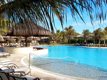 Dom Pedro Laguna Beach Resort & Golf