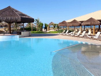 Dom Pedro Laguna Beach Resort & Golf
