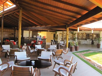 Dom Pedro Laguna Beach Resort & Golf