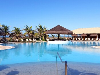 Dom Pedro Laguna Beach Resort & Golf