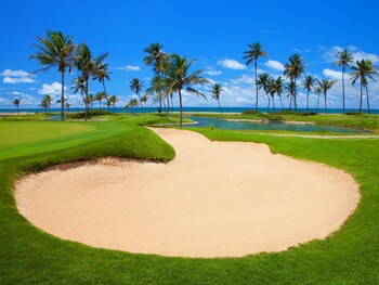 Dom Pedro Laguna Beach Resort & Golf