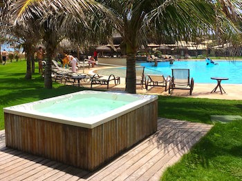 Dom Pedro Laguna Beach Resort & Golf