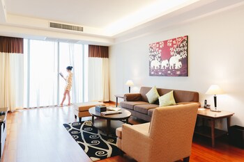 Column Bangkok Hotel