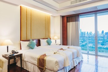 Column Bangkok Hotel