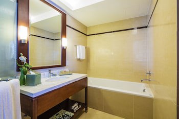 Column Bangkok Hotel