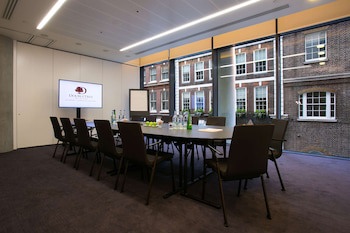 Doubletree By Hilton Hotel London -Tower Of London