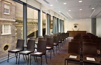 Doubletree By Hilton Hotel London -Tower Of London