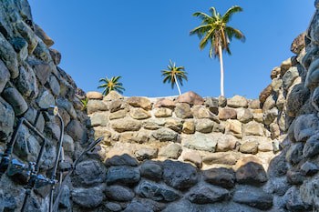 Crusoe's Retreat