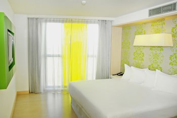 Doubletree By Hilton Hotel Girona
