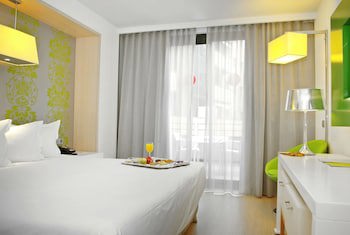 Doubletree By Hilton Hotel Girona