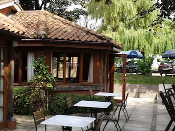 The Olde Windmill Inn