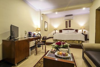 Hotel One The Mall Lahore