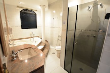 Biazi Paradise Hotel