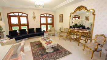 Biazi Paradise Hotel