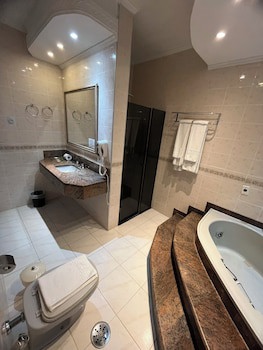 Biazi Paradise Hotel