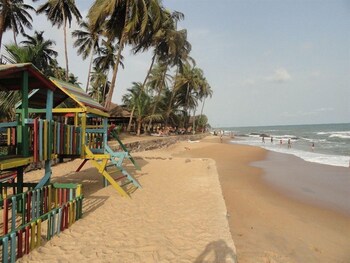 Coconut Grove Beach Resort