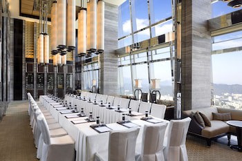 The Ritz Carlton Hong Kong