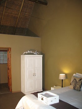 Aero Guest Lodge