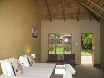 Aero Guest Lodge