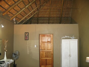 Aero Guest Lodge