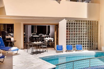 Elina Hotel Apartments
