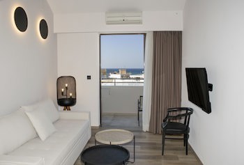 Elina Hotel Apartments