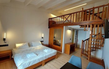Elina Hotel Apartments