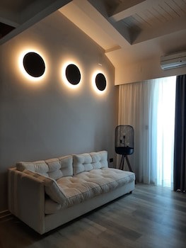 Elina Hotel Apartments