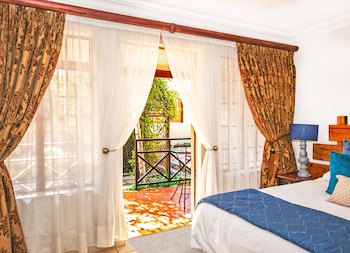 Afrique Boutique Hotel Oliver Tambo