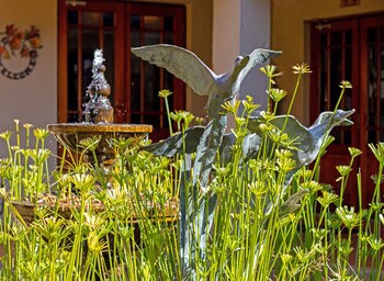 Afrique Boutique Hotel Oliver Tambo