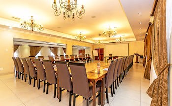Afrique Boutique Hotel Oliver Tambo